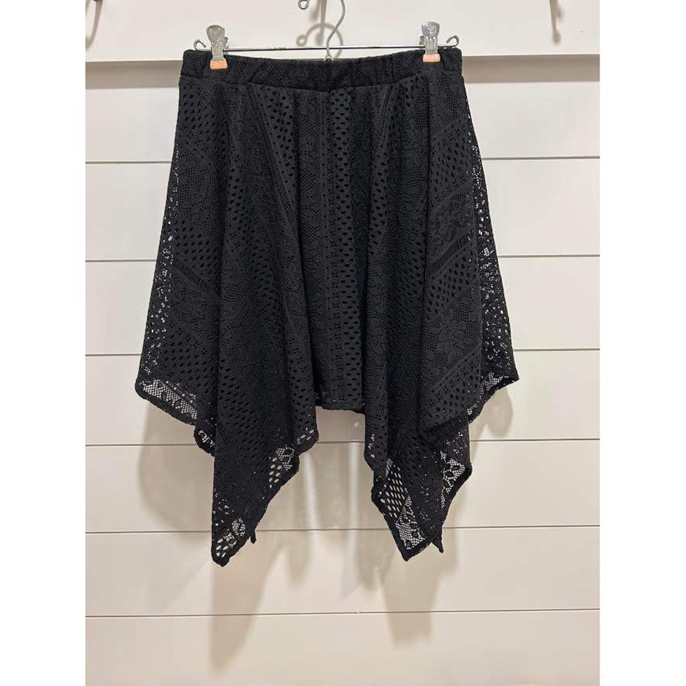 Joe B Black Crochet Lace Handkerchief Hem Skirt Whimsy Goth Dark Academia Med.